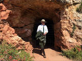 Ich buche die Candlelight Tour im lichtlosen Teil der Höhle. Als Führer dient ein Ranger im Look der Dreißiger Jahre.