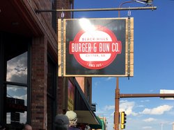 Die Höhlen in den Schwarzen Bergen 1