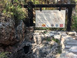 Die Höhlen in den Schwarzen Bergen 4